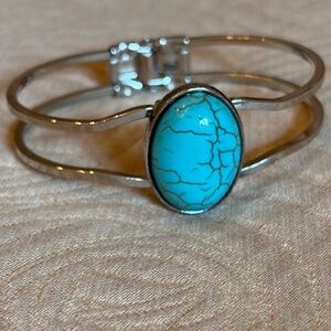 Turquoise stone silver hinge cuff bracelet